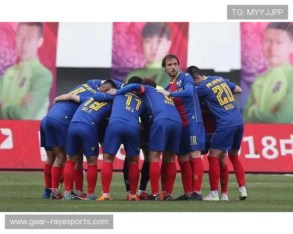 青岛足球球星成长历程与城市足球精神传承记